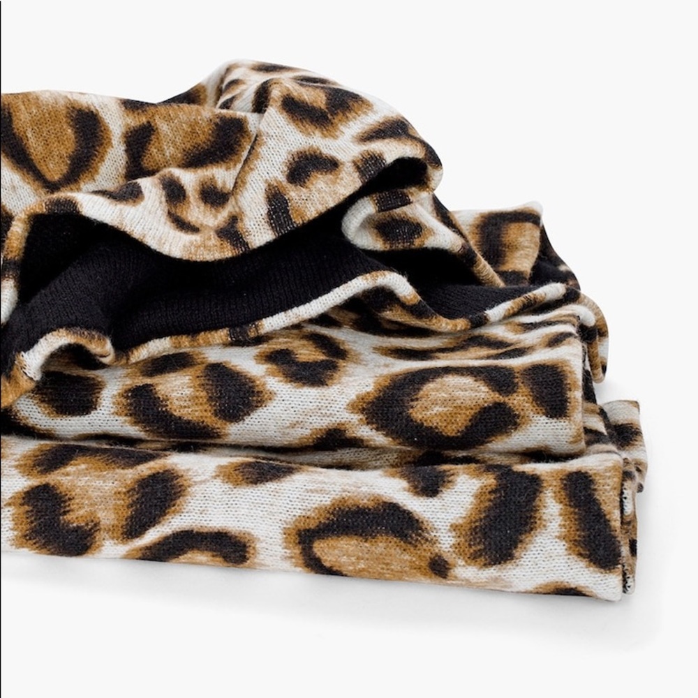 Leopard-Black Reversible Infinity Scarf